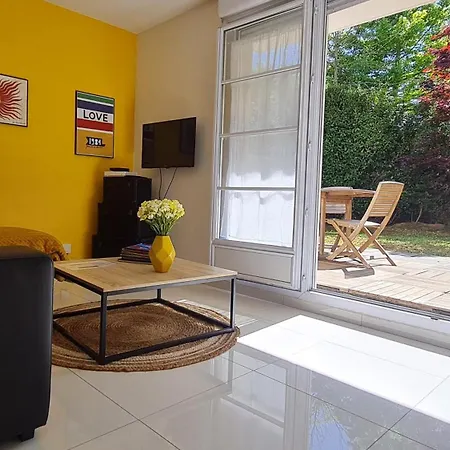Daire Happy Two - With Garden & Parking